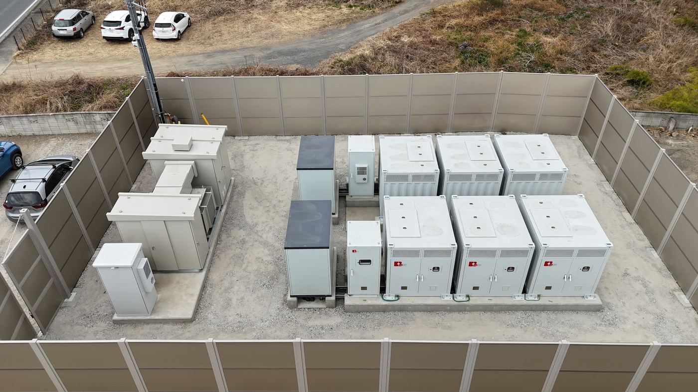 七本木蓄電所(埼玉県児玉郡上里町)の空撮 — 2MW/5MWh 高圧系統用蓄電所